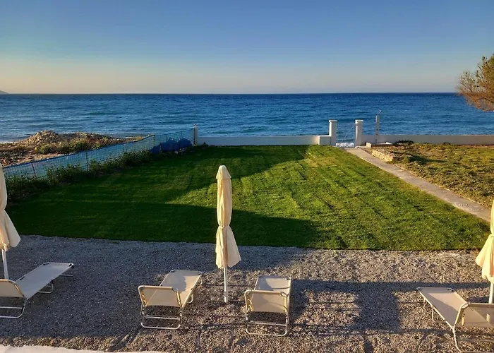 Seafront Villa Eirini