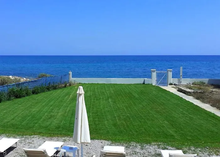 Seafront Villa Eirini