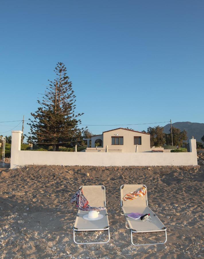 Вилла Seafront Eirini